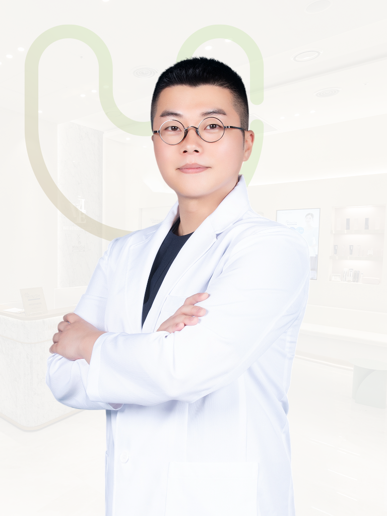 의료진-프로필-김근우원장님